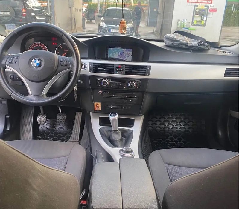Продавам BMVE91 329d в отлични състияние