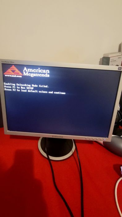 Продавам монитор Samsung 940 BW