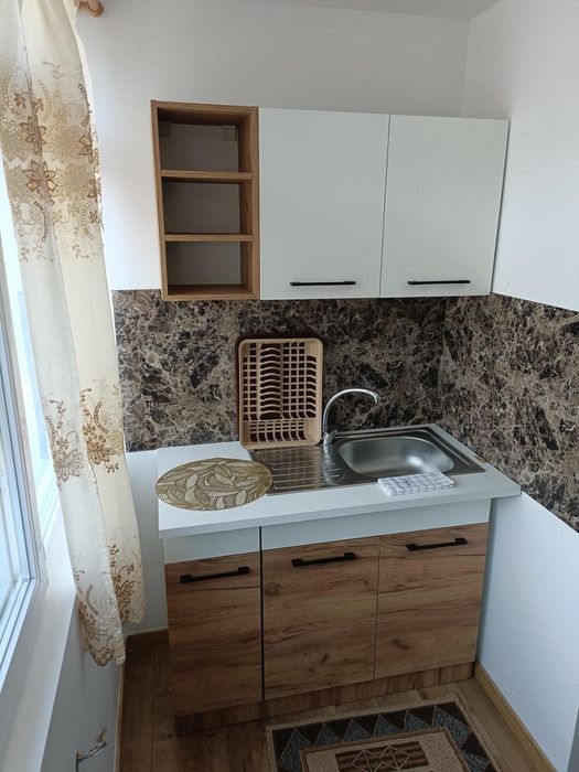 Inchiriez apartament 2 camere decomandat