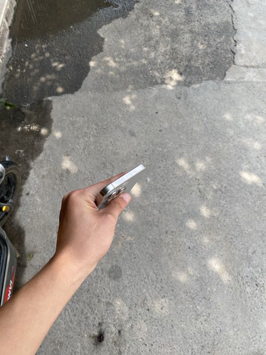 Iphone 15 pro max sotiladi