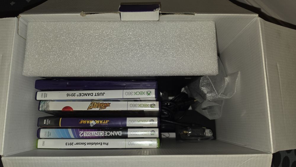 Xbox 360 + Kinect, с играми.
