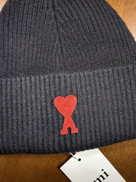 Caciula Fes Ami Paris noua/new unisex