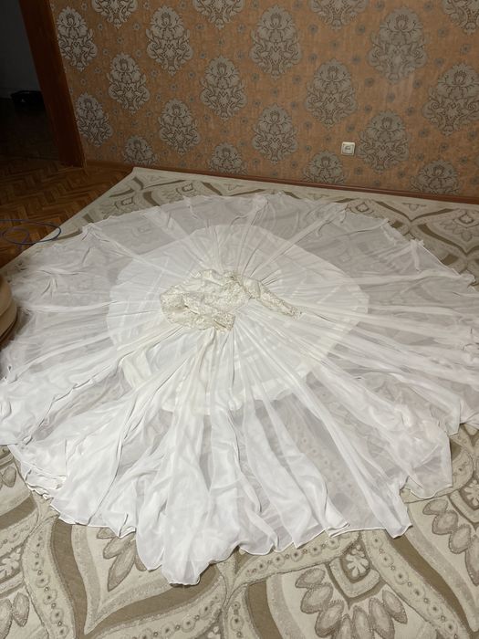 Платье нарядное шикарное