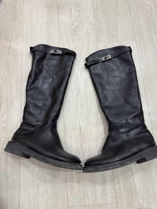 Продам высокие сапоги уральск