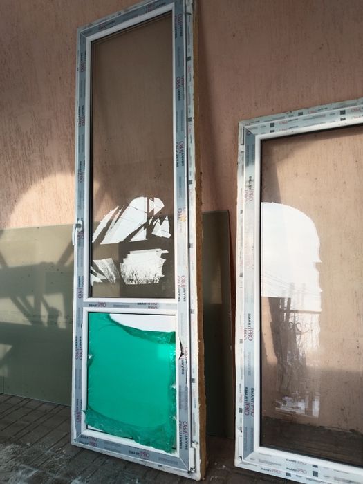 Межбалконий двери