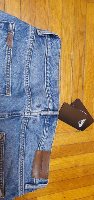 Buni scurți Quiksilver 32