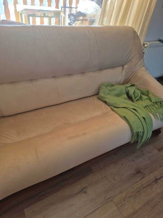 Canapea extensibila cu 3 locuri si pat rabatabil