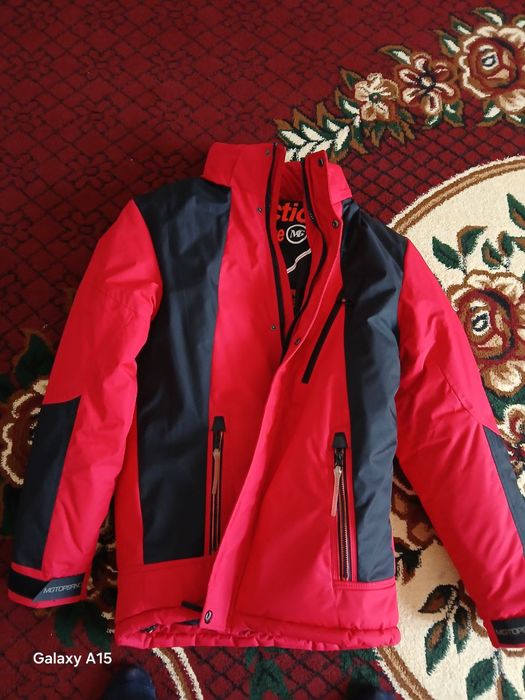 Куртка сотилади холати янги Россиядан олинган