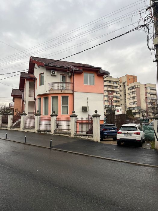 Inchiriez imobil