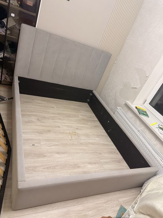 Продается каркас кровати  160*200.