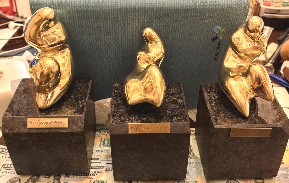 Vind cele 3 grati de guguianu