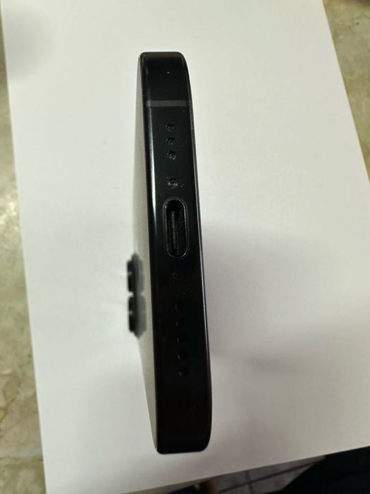 Vand iphone 16 pro Black Titanium