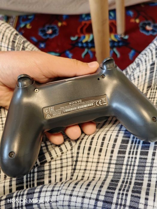 Продам Джойстик PS4 Dual Shock V2 (CUH-ZCT2E)