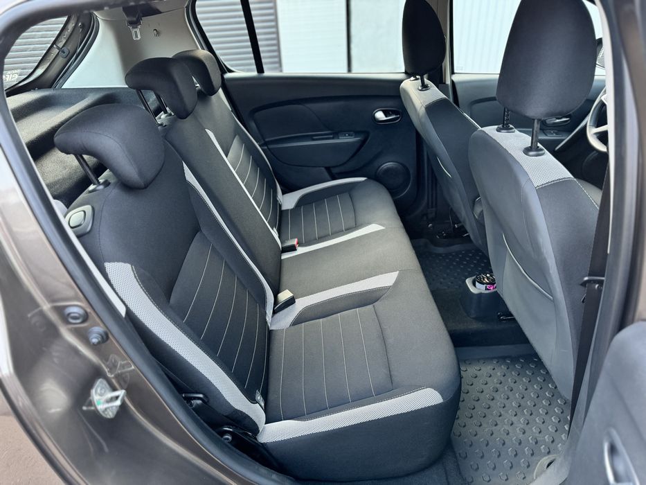Dacia Sandero Stepway 2019 - 0.9 Turbo 90 CP - 51.000KM - Cutie Automată - Climatronic - Cameră Marșarier - Senzori Parcare.