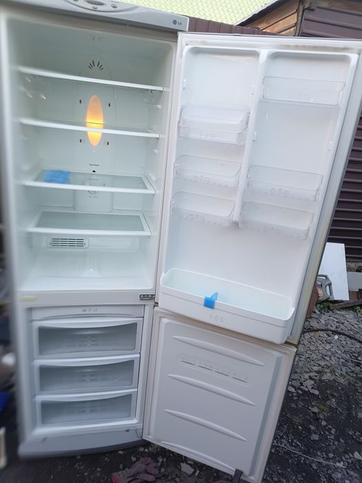 Продам холодильник рабочее состояние