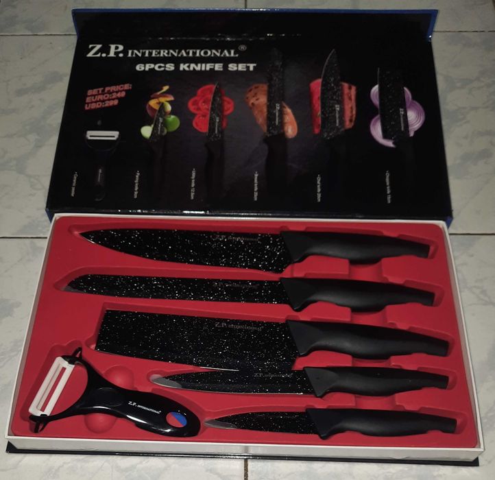 Set vase Z.P.T ,set tacâmuri Italia ,set cuțite ZP INTERNAȚIONAL, noi.