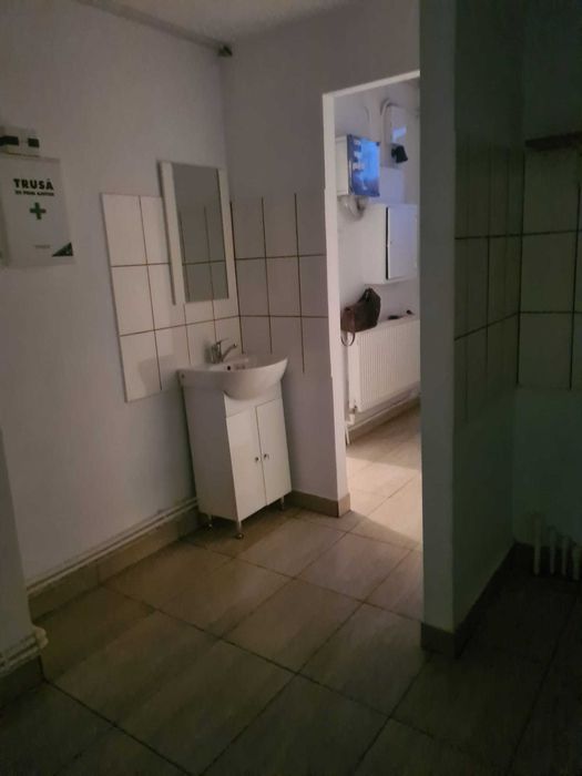 Închiriez spațiu comercial 80 mp zonă Belvedere Nicolina
