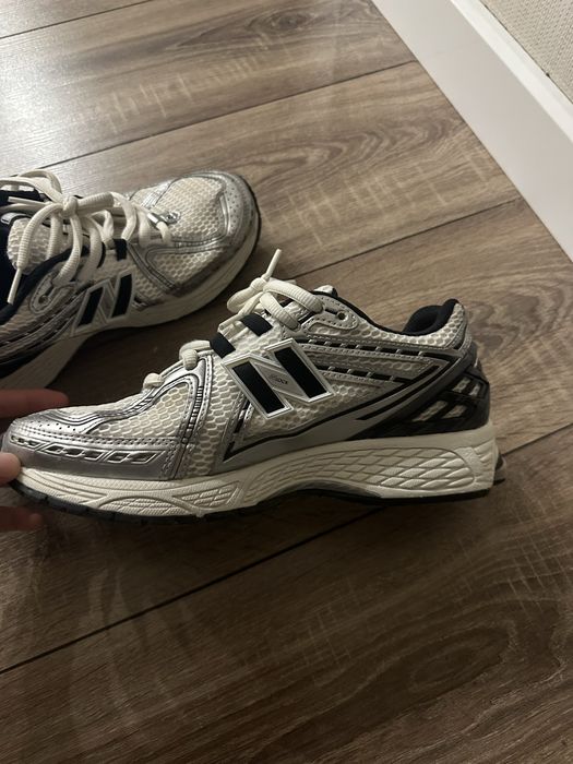 New balance 1906R