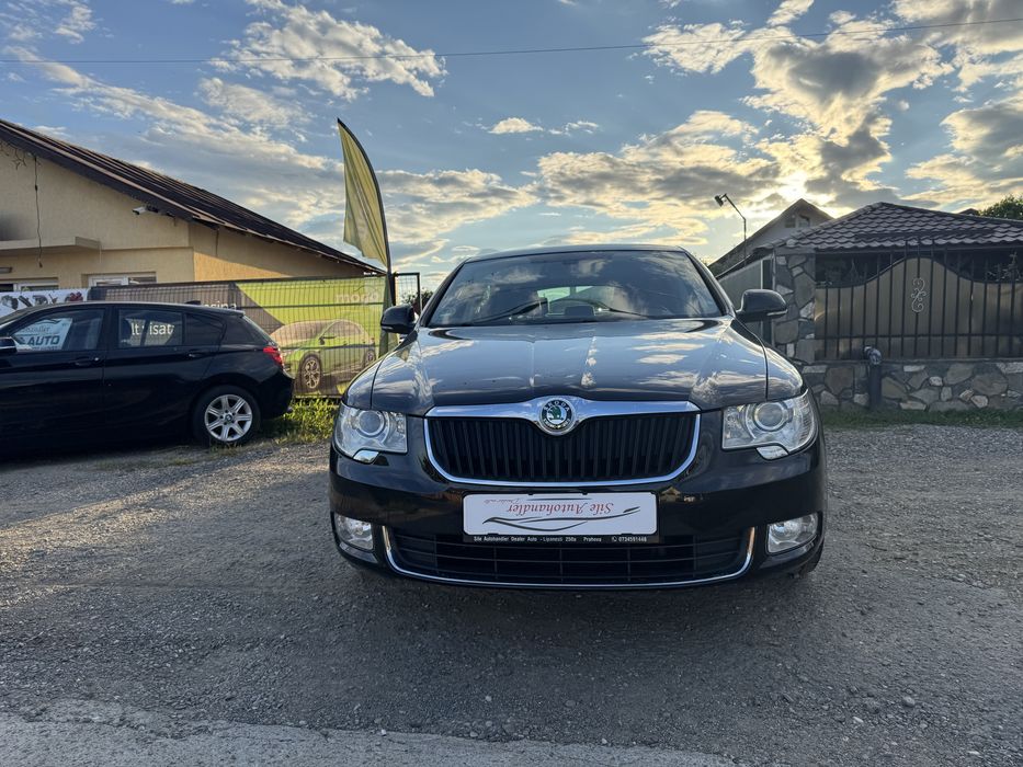 Skoda Superb **navigatie *benzina * clima**Rate/avans zero**