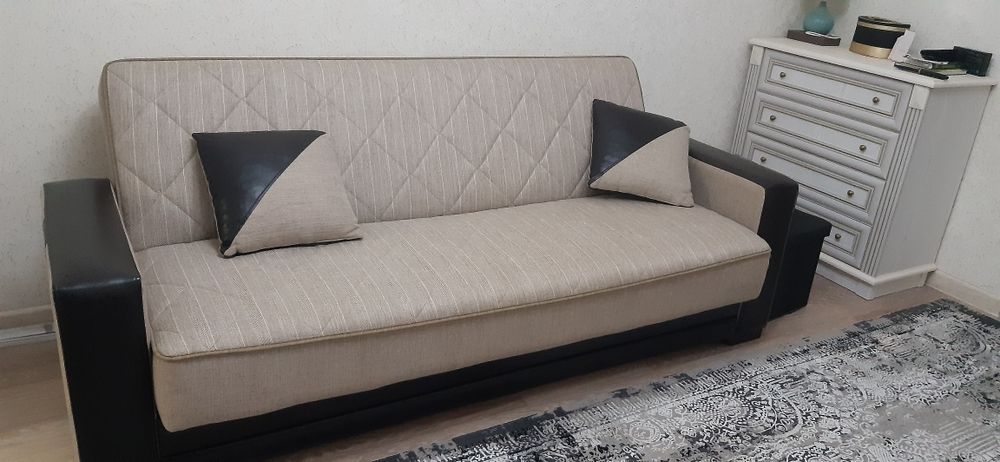 Продаётся диван 50000т