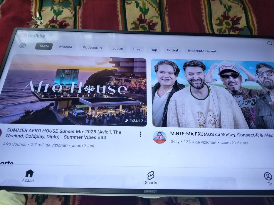 Vând Smart TV Starlight 50 inch.