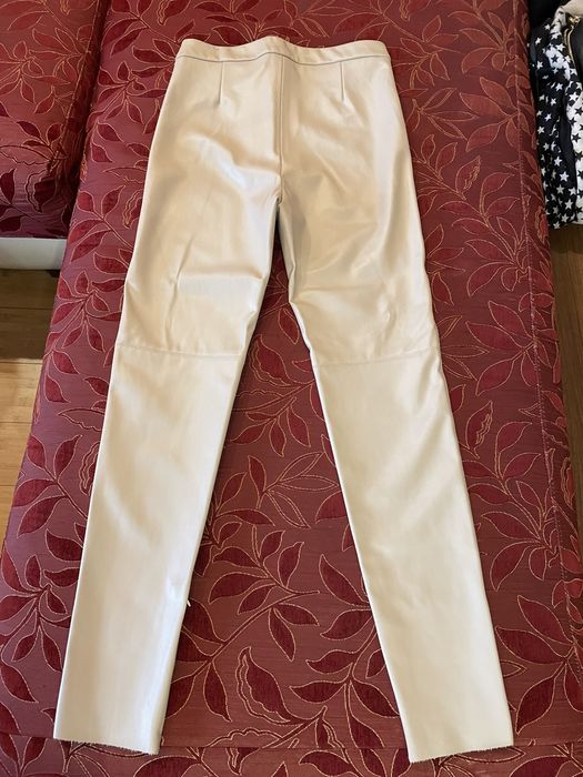 Pantaloni crem Zara piele ecologica