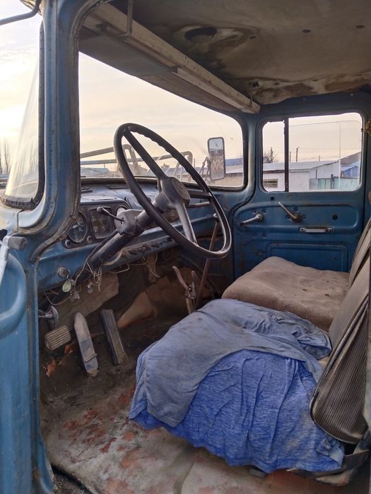 Продам Зил-130..