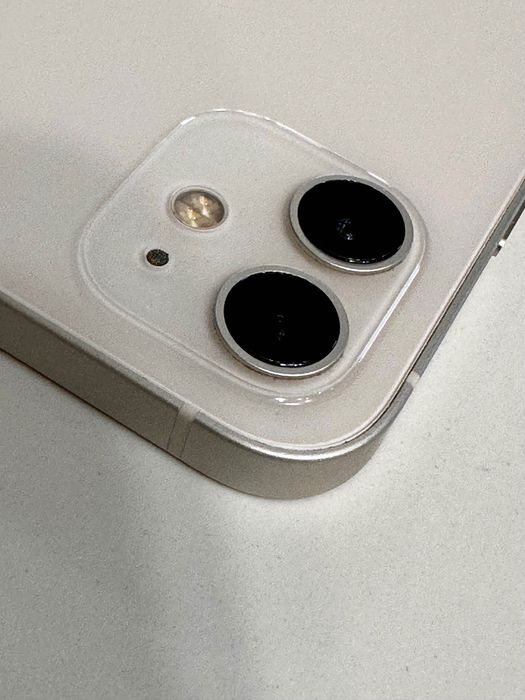 Apple iPhone 12 – 128GB – White – Отлично състояние