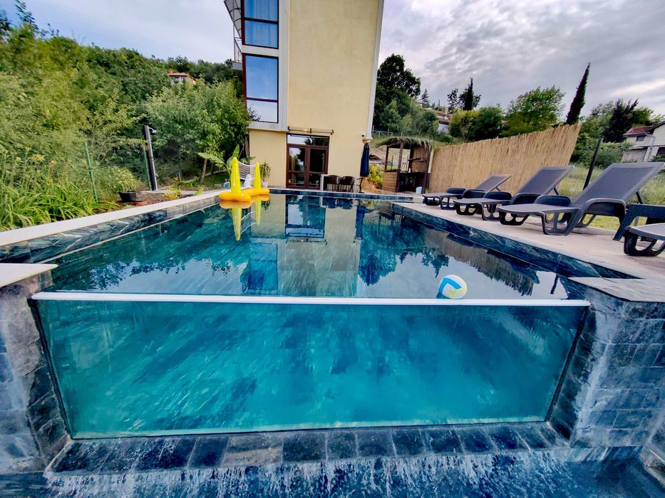 Вила за гости Синьо Лято