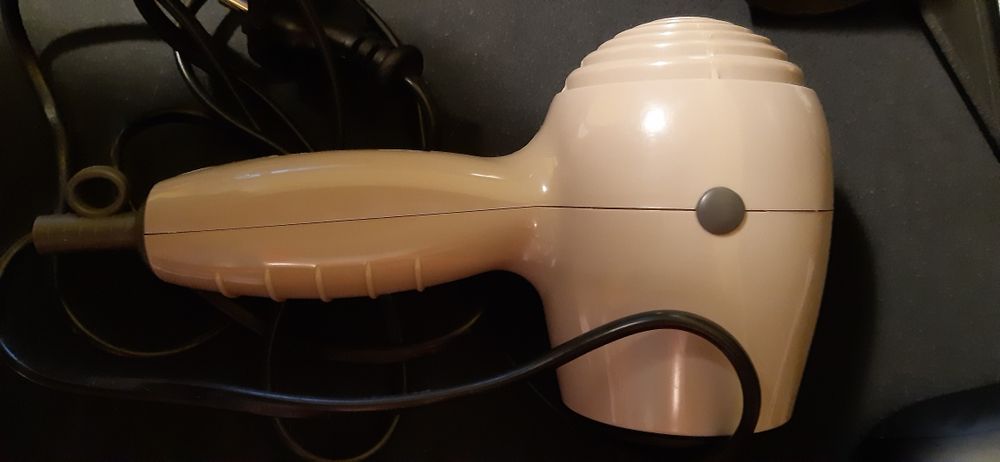 Uscator de par Bomann