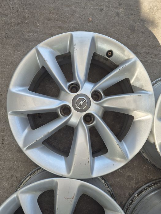 Jante R15 4x100 6J ET 39 CB 56,6 Opel Adam Astra G Astra H Combo Corsa A Corsa B Meriva Tigra Vectra A B  Chevrolet Aveo  Kalos  Spark Fiat Punto