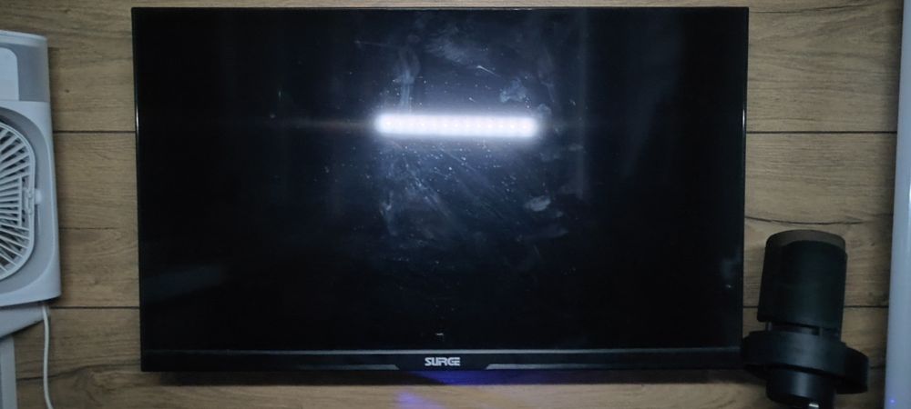 Монитор SURGE, Full HD, 60 Гц.