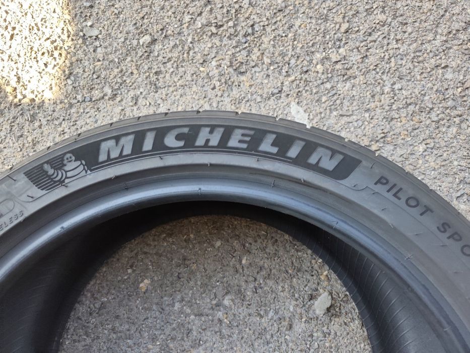 255/40/19" 1брой Michelin pilot sport 4s,dot0625,7mm