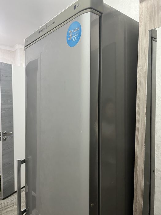 Продам холодильник