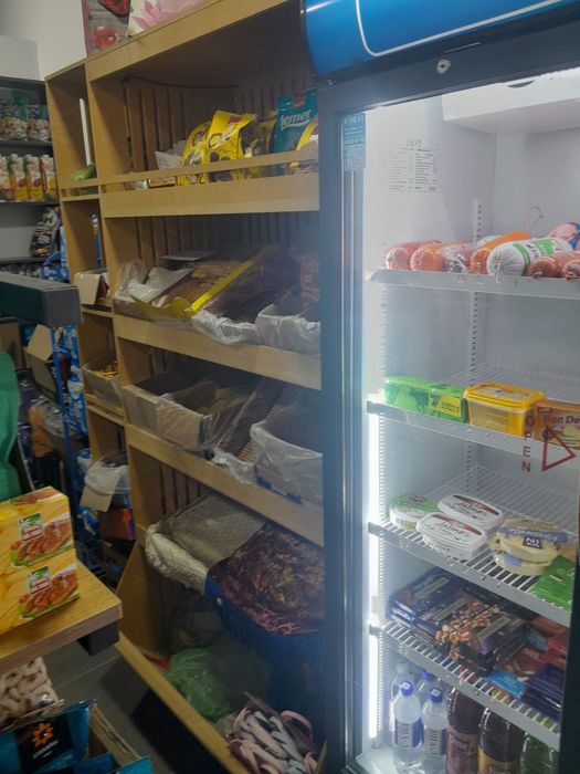 Магазин озиқ овқат тайёр бизнес сотилади