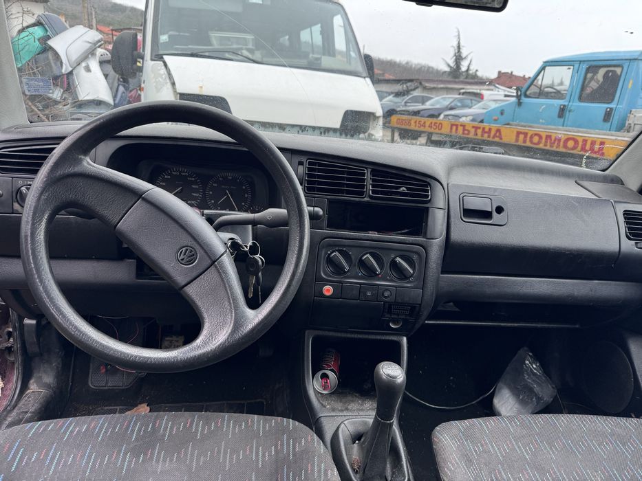 Vw Голф 3 1.6и 75кс 1996г На Части