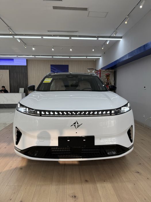 Donfeng 008  Reystayling Gibrid va Elektr 2026-yil 5 yil garantiya