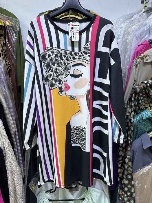 Туники разные белые цветные