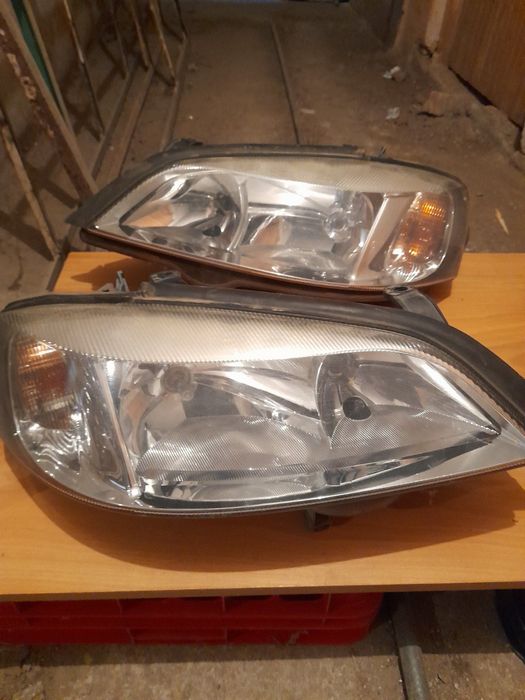 Части от автомобил Форд