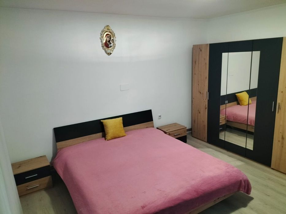 Vând Casa în Nojorid /Teren 887 mp