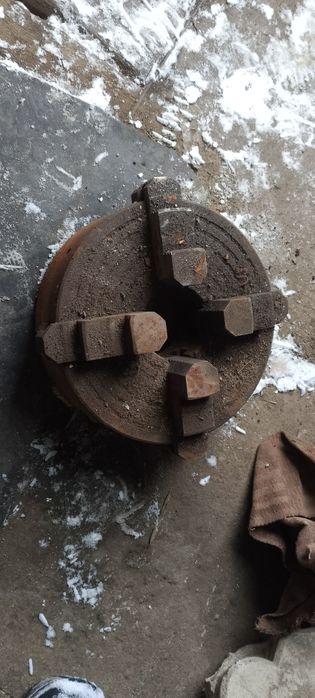 Продам потрон 4х кулачковый 250мм диаметр