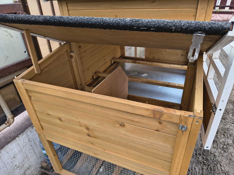 Coteț pentru găini