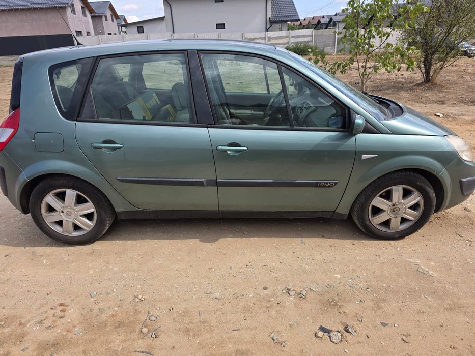 Dezmembrez Renault scenic 2 1.9 dci