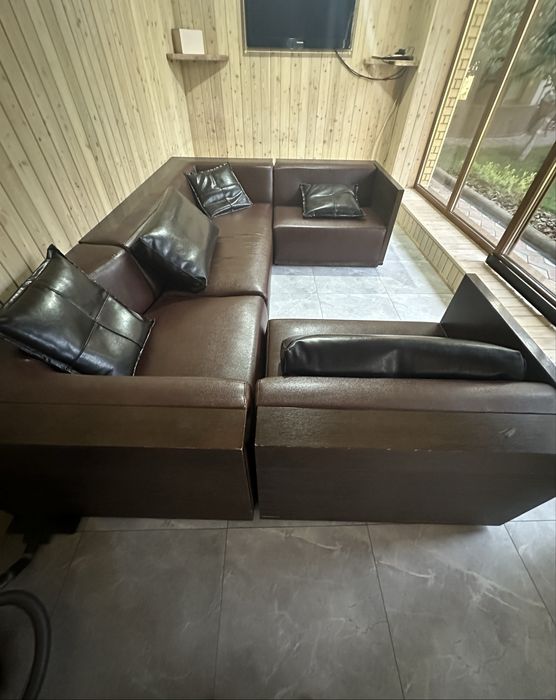 Комплект кожаной мебели