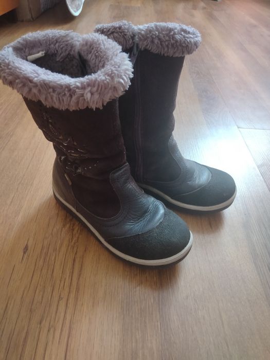 Продается детская обувь бу