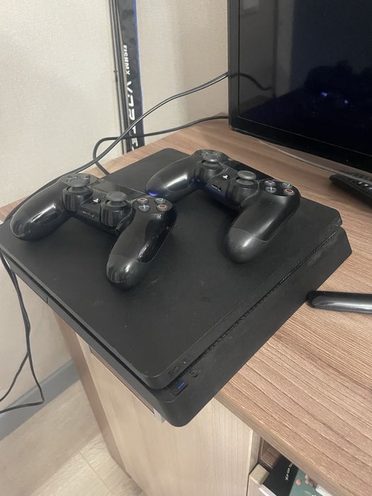 Ps 4 slim 1tb 2 джостика