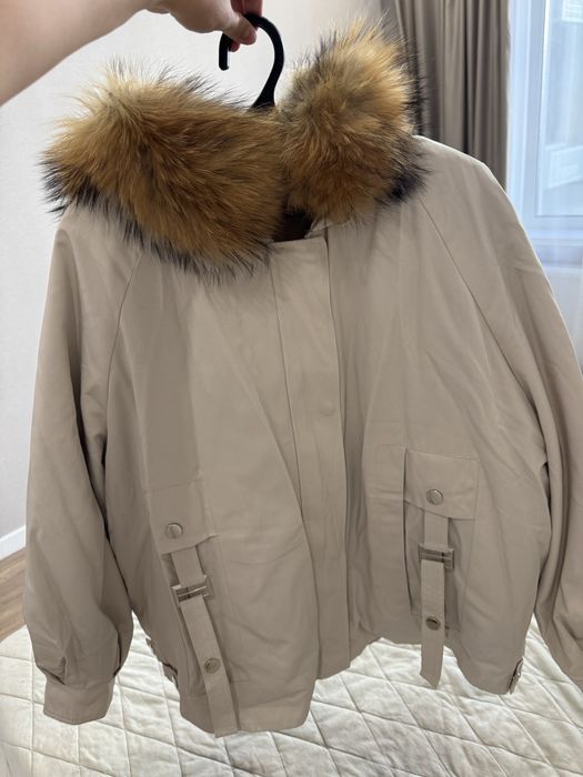 Продам парку 46-48 размеры