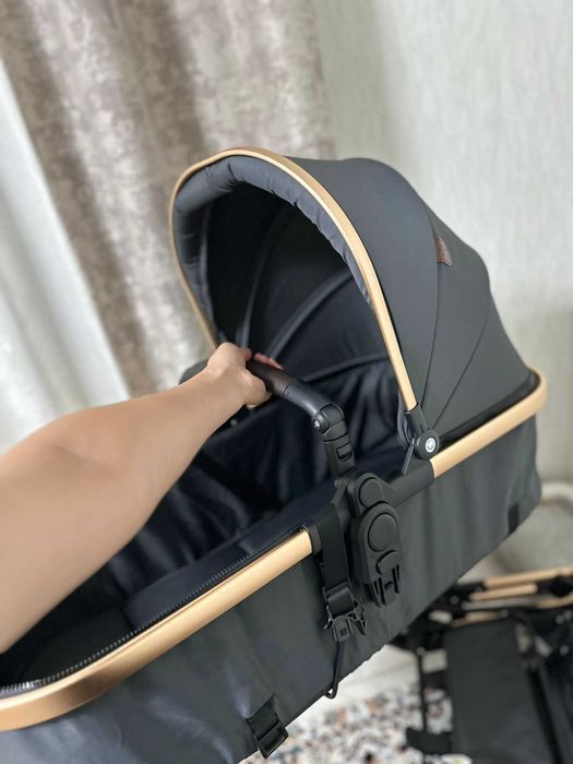 Продам детскую коляску