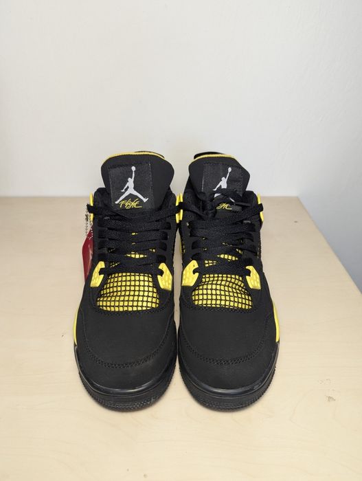 Jordan 4 Yellow Thunder