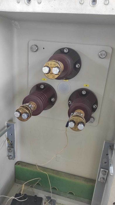 Motor electric de tensiune annalta 670KW./500 rot. 10000v.